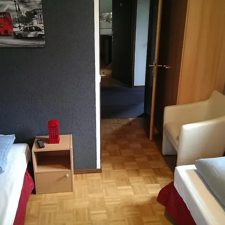 Hotell Zum Alten Friederich 2*